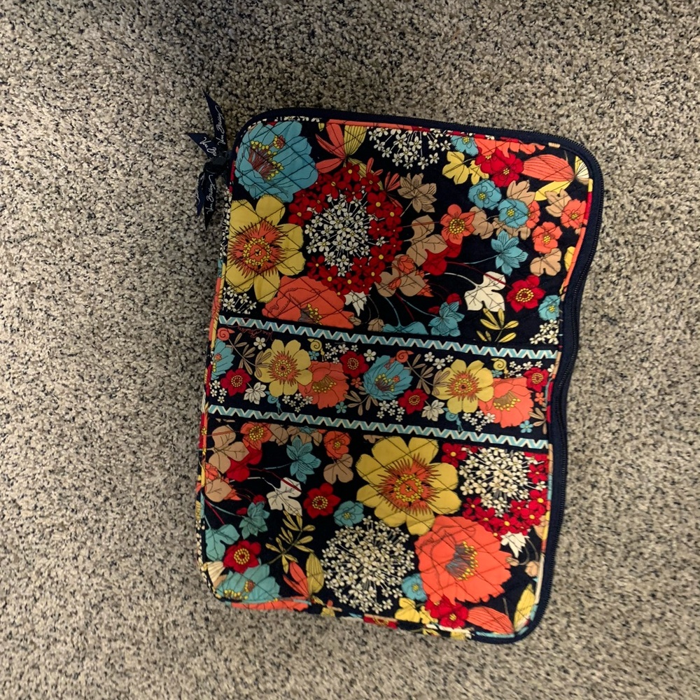 Vera Bradley 15’ laptop cover